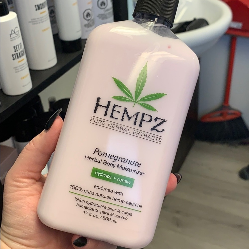 Body cream pomegranate